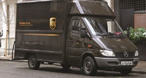 UPS delivery truck - Deposit Photos